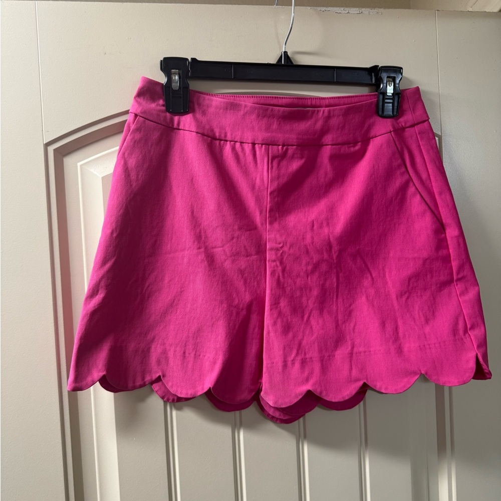 Pink Scalloped Hem Women Shorts